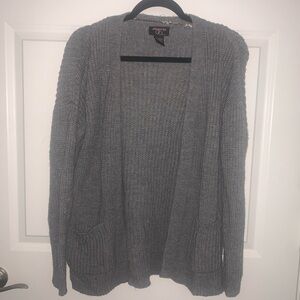 Hooked Up by IOT Cable knit Gray Open Front Cardigan Criss Cross w Pockets Large